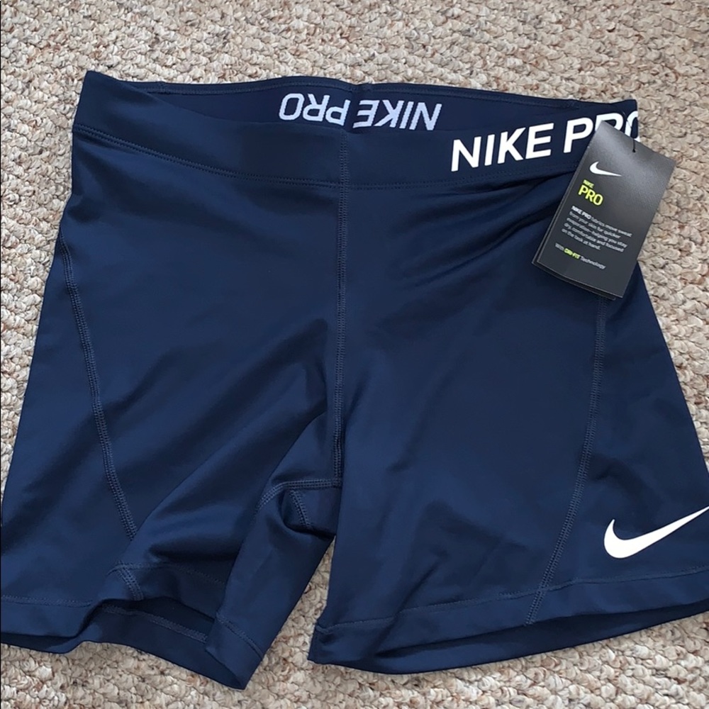 Navy Nike Pro compression shorts! ✔️🔹